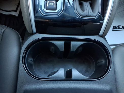 Certified 2024 Chevrolet Colorado ZR2 w/ ZR2 Convenience Package III image 15