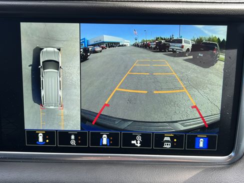 Used 2022 GMC Yukon Denali w/ Max Trailering Package AWD/4WD image 12