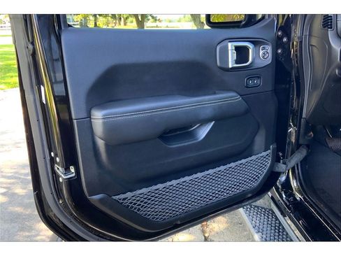 Used 2023 Jeep Wrangler Sahara w/ Dual Top Group image 24