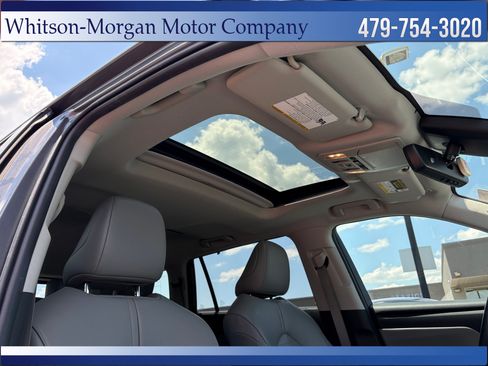 Used 2022 Toyota Highlander XLE AWD/4WD image 12