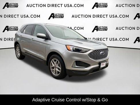 Used 2024 Ford Edge SEL image 3
