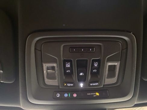 Used 2024 GMC Sierra 1500 AT4 w/ Technology Package AWD/4WD image 31