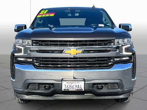 Used 2021 Chevrolet Silverado 1500 LT image 3