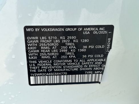 Used 2025 Volkswagen Atlas SE FWD image 25