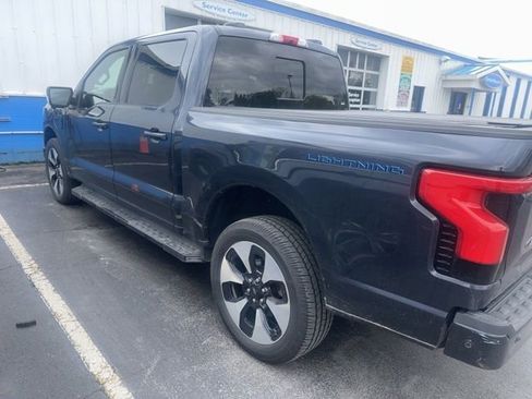 Used 2022 Ford F150 Lightning Platinum AWD/4WD image 5