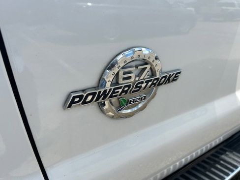 Used 2016 Ford F250 Platinum w/ FX4 Off-Road Package AWD/4WD image 7