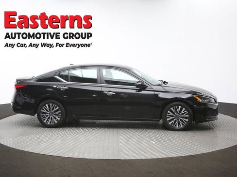 Used 2023 Nissan Altima 2.5 SV image 45