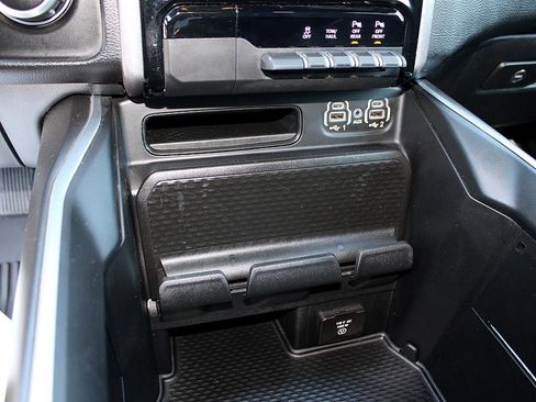 Used 2023 RAM 1500 Big Horn image 34