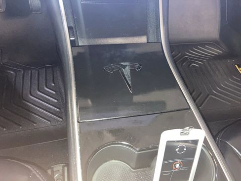 Used 2019 Tesla Model 3 Standard Range RWD image 26