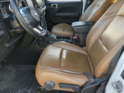 Used 2021 Jeep Wrangler Unlimited Rubicon image 12