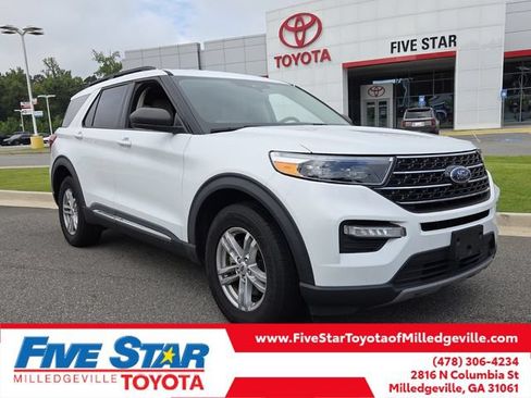 Used 2020 Ford Explorer XLT w/ Equipment Group 202A AWD/4WD image 1