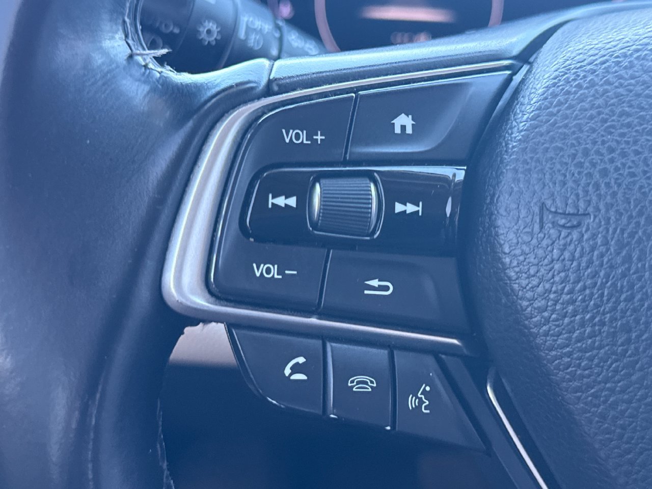 Used 2018 Honda Accord EX-L image 27