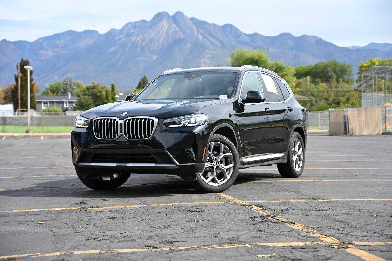 Used 2024 BMW X3 xDrive30i w/ Premium Package AWD/4WD image 1