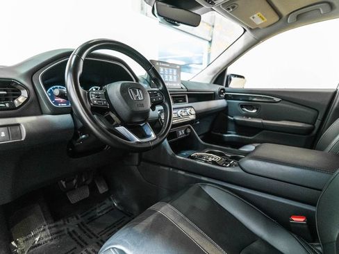 Used 2024 Honda Pilot EX-L image 4
