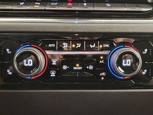 Used 2025 Chevrolet Silverado 2500 LT w/ All Star Edition image 15