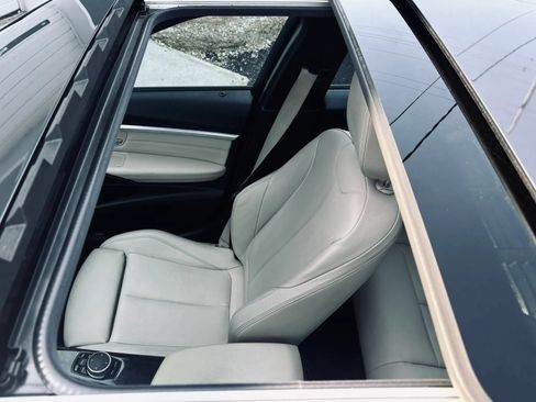 Used 2016 BMW 328i xDrive Sedan AWD/4WD image 5