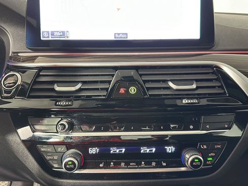 Used 2023 BMW 530i xDrive w/ Convenience Package AWD/4WD image 17