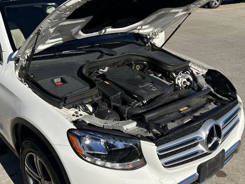 Used 2018 Mercedes-Benz GLC 300 4MATIC image 43