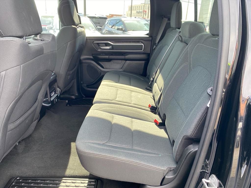Used 2022 RAM 1500 Big Horn AWD/4WD image 24