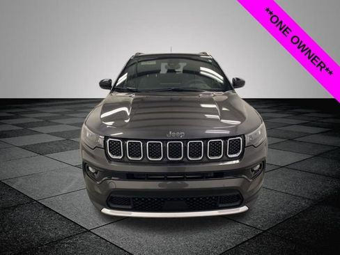 Used 2023 Jeep Compass Limited w/ Sun and Sound Group AWD/4WD image 2