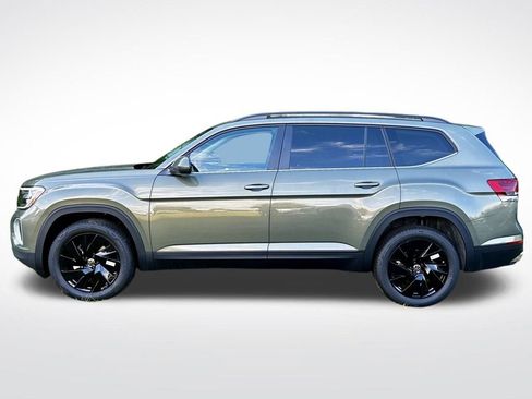 New 2026 Volkswagen Atlas SE FWD image 3