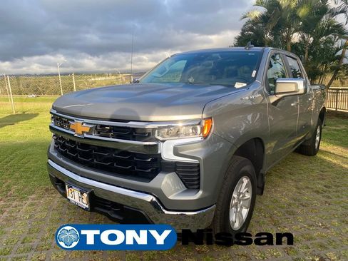 Used 2025 Chevrolet Silverado 1500 LT w/ Protection Package image 3