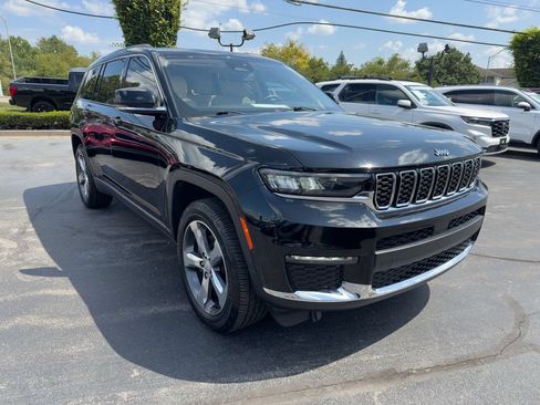 Used 2021 Jeep Grand Cherokee L Limited w/ Trailer Tow Group (B) AWD/4WD image 3
