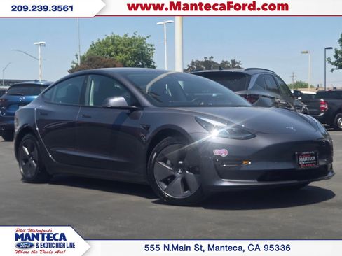 Used 2023 Tesla Model 3 Standard Range RWD image 1