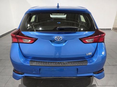 Used 2017 Toyota Corolla iM image 4