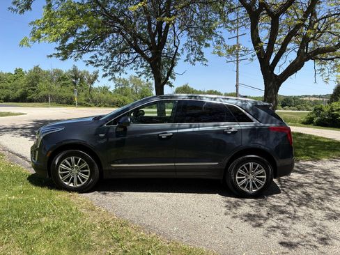 Used 2019 Cadillac XT5 Luxury AWD/4WD image 2