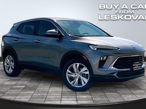 Used 2024 Buick Encore GX Preferred w/ Comfort Package AWD/4WD image 1