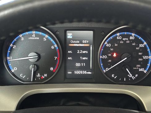 Used 2017 Toyota RAV4 XLE AWD/4WD image 21