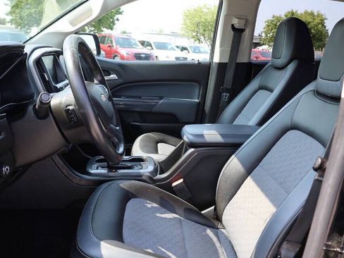 Used 2017 Chevrolet Colorado Z71 AWD/4WD image 13