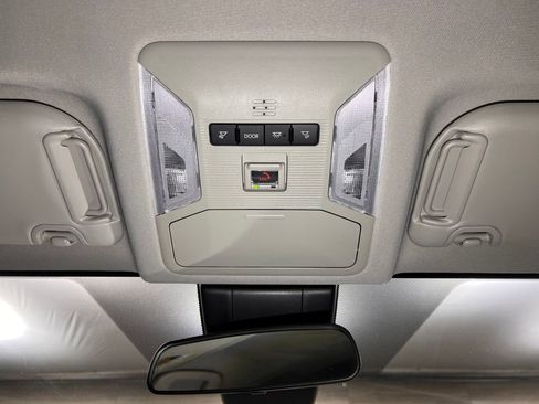 Used 2025 Toyota RAV4 XLE image 14