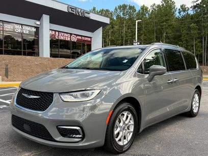 Used 2022 Chrysler Pacifica Touring-L