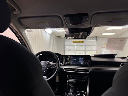 Used 2021 Kia K5 LX image 18