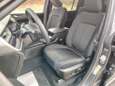 Certified 2025 Jeep Grand Cherokee L Laredo image 17