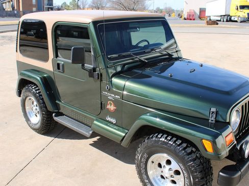 Used 1998 Jeep Wrangler Sahara image 24