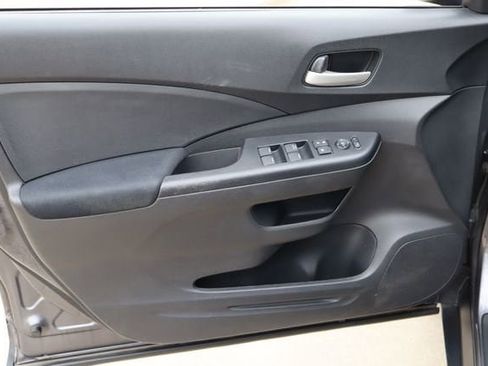 Used 2016 Honda CR-V LX image 19