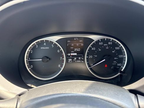 Used 2025 Nissan Kicks Play S FWD image 9