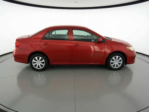 Used 2013 Toyota Corolla L image 4