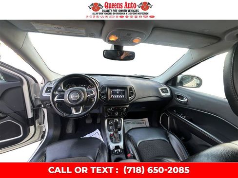 Used 2020 Jeep Compass Latitude AWD/4WD image 35