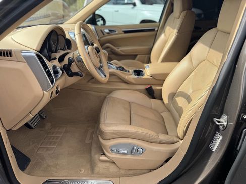 Used 2016 Porsche Cayenne S w/ Premium Plus Package image 11