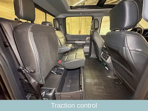 New 2026 Ford F350 Lariat w/ Black Appearance Package image 4