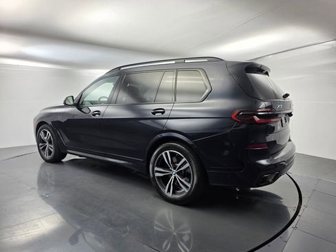 Used 2024 BMW X7 xDrive40i w/ M Sport Package AWD/4WD image 6