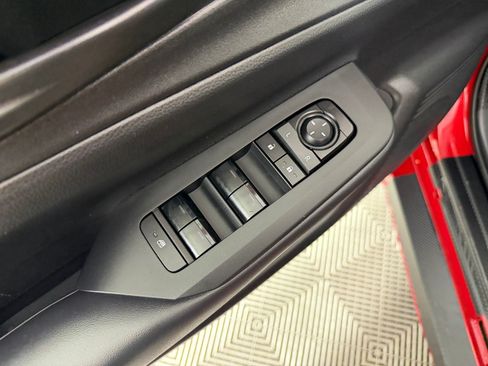 Used 2024 Toyota Prius Prime FWD image 8