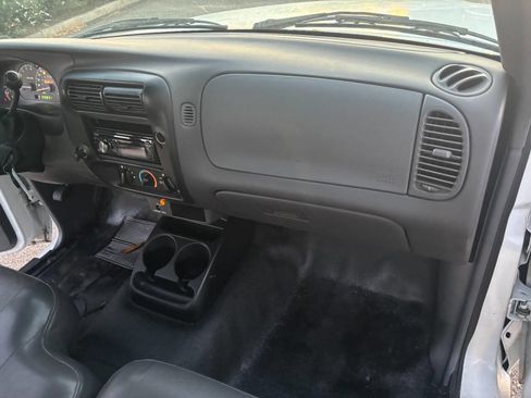 Used 2001 Ford Ranger XL image 20