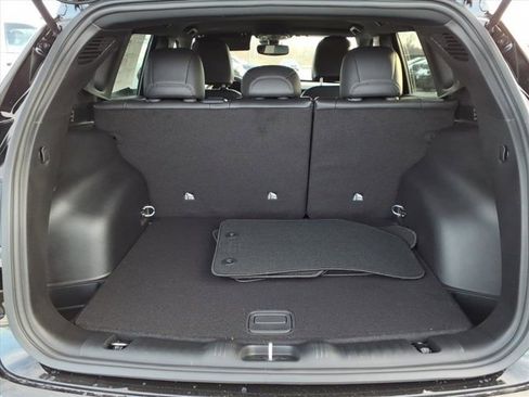 New 2026 Jeep Compass Latitude image 18