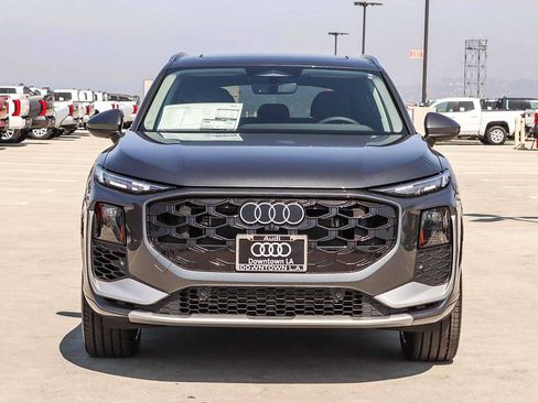 New 2026 Audi Q3 quattro 2.0T AWD/4WD image 2