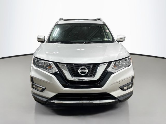 Used 2017 Nissan Rogue SV AWD/4WD image 3